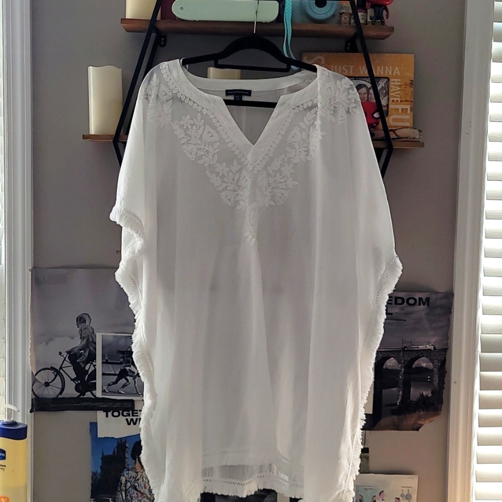 Sachs Fith Ave White Fringe Beach Cover up